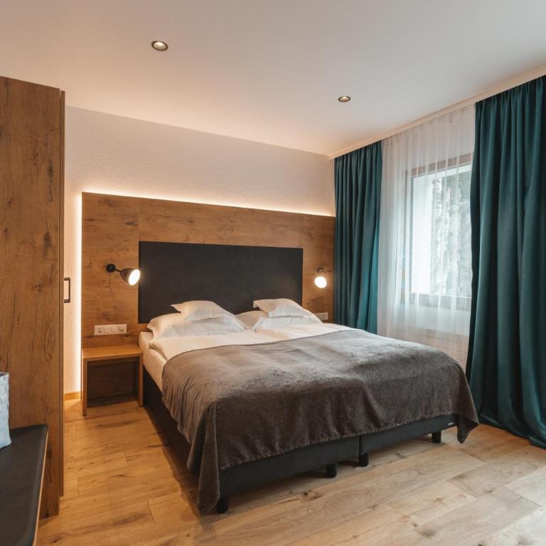 Alpen Resort - Spa & Dining - Familiensuite mit 2 Schlafzimmern und Gartenterrasse - 2