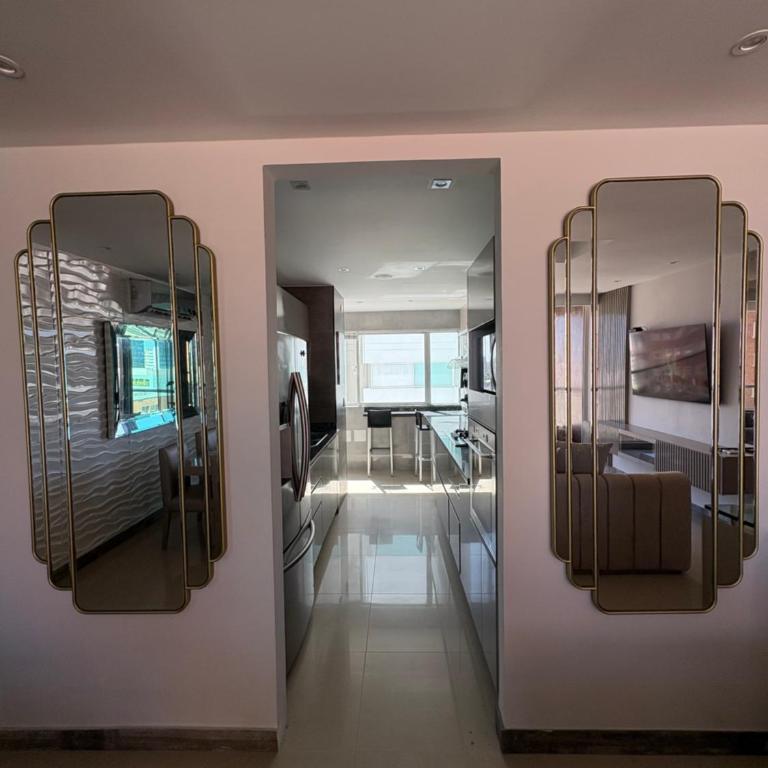 Apto moderno frente CC Buenavista, lujo y vistas - Apartamento de 3 dormitorios con vistas al mar - 9