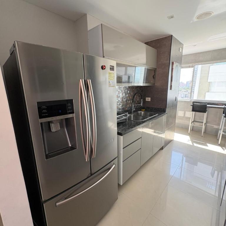 Apto moderno frente CC Buenavista, lujo y vistas - Apartamento de 3 dormitorios con vistas al mar - 19