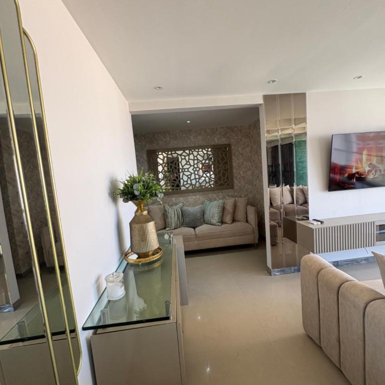 Apto moderno frente CC Buenavista, lujo y vistas - Apartamento de 3 dormitorios con vistas al mar - 29
