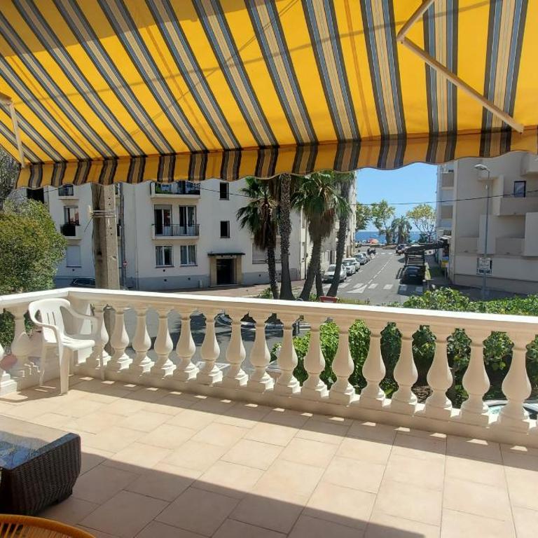 Frejus Plage a 50m des plages, 1er etage de villa - Apartment mit Meerblick - 1