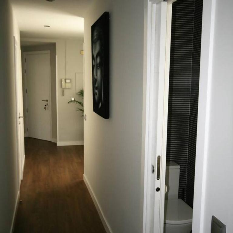 Ático en la Gran Vía con Terraza al Palacio Real - Three-Bedroom Apartment - 14