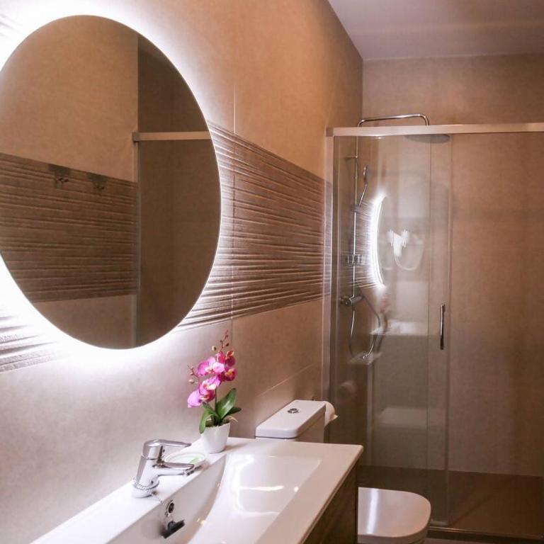 Apartamento con Terraza a Gran Vía y Palacio Real - Apartamento de 3 dormitorios - 17