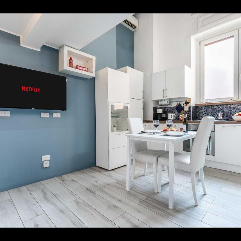 Duomo In 8 Stop - One-Bedroom House - 1