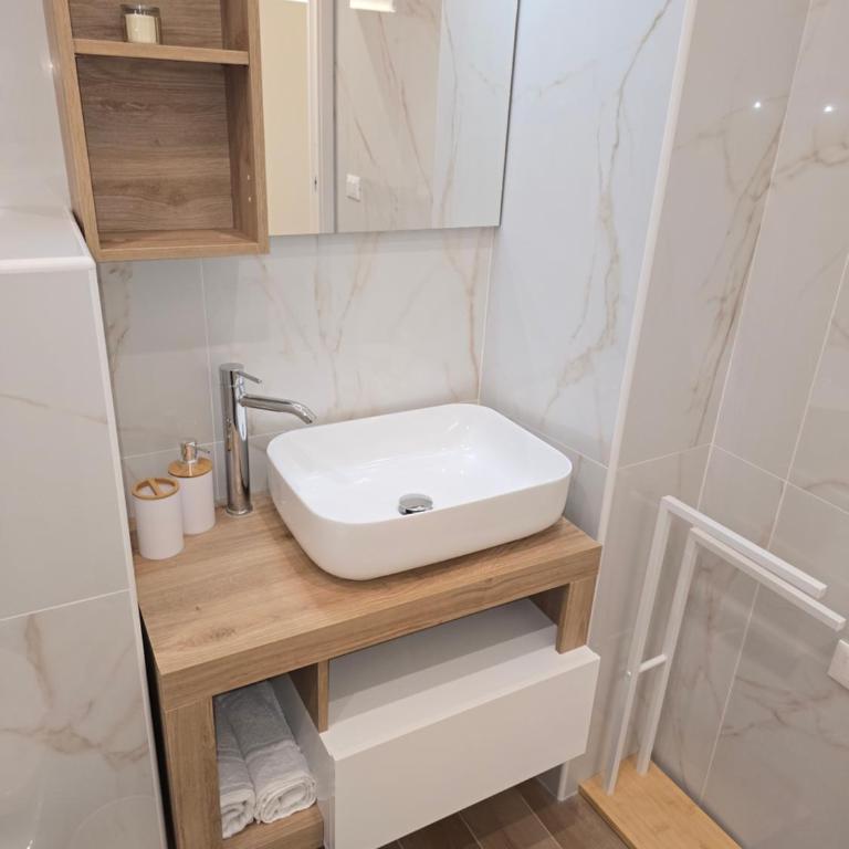 1940 Apartment 1 - Monolocale in centro storico - One-Bedroom House - 11