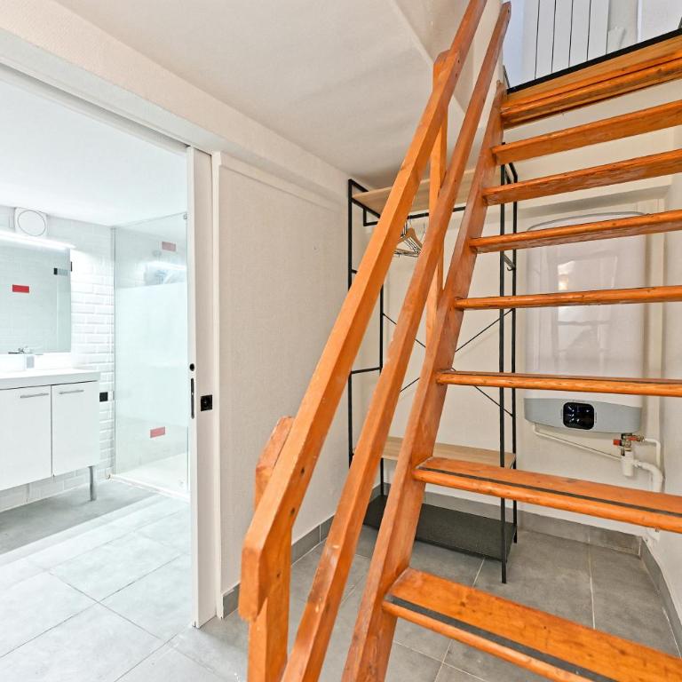 Studio avec Mezzanine Boulevard Voltaire-V - Studio - 4