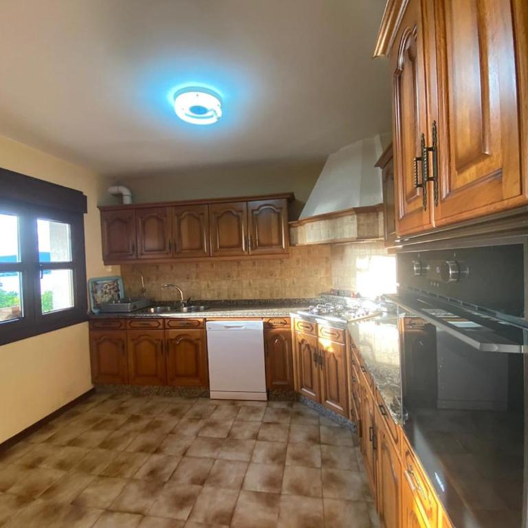Casa Pazo San Blas - Four-Bedroom House - 4