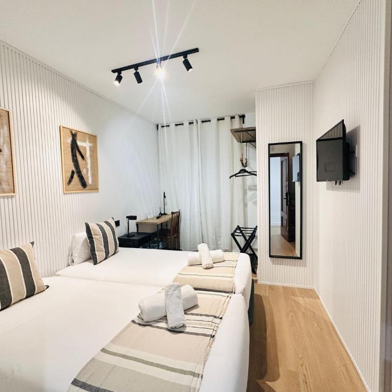 Autentic Boutique Moncloa - Double Room with Private Bathroom - 2