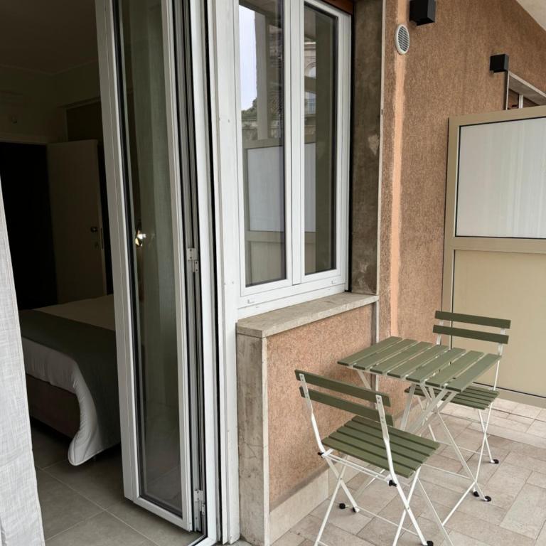 Dimora dei Vespri 2 - Double Room with Balcony - 13