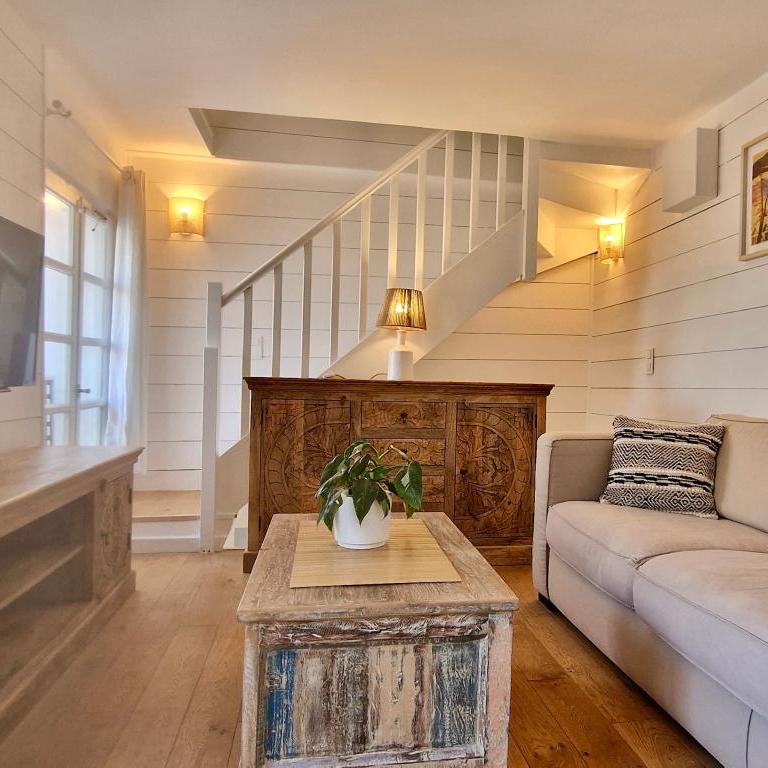 Lovely one bedroom apartment in the old town of Antibes - One-Bedroom Apartment - 5