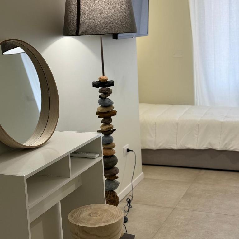 Dimora dei Vespri 2 - Triple Room with Balcony - 5