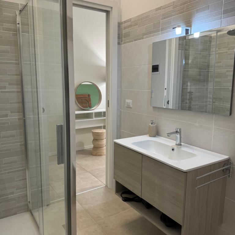 Dimora dei Vespri 2 - Triple Room with Balcony - 13