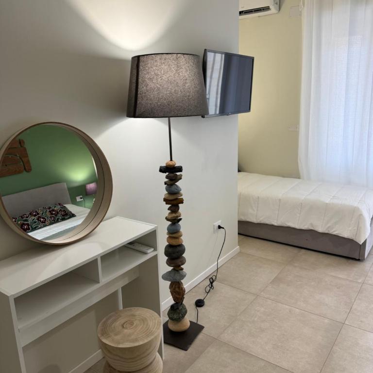 Dimora dei Vespri 2 - Triple Room with Balcony - 8