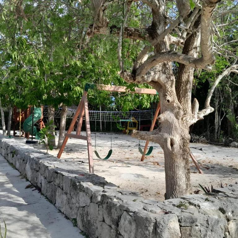 Beach House with Jacuzzi - Two-Bedroom House - 21