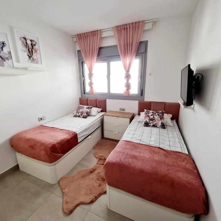Modern Luxury Apartment with Pool & Terrace PMT01 - Three-Bedroom Apartment - 14