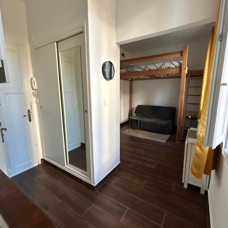 Agréable Studio Rénové avec place de parking - Appartement 1 Chambre - 3