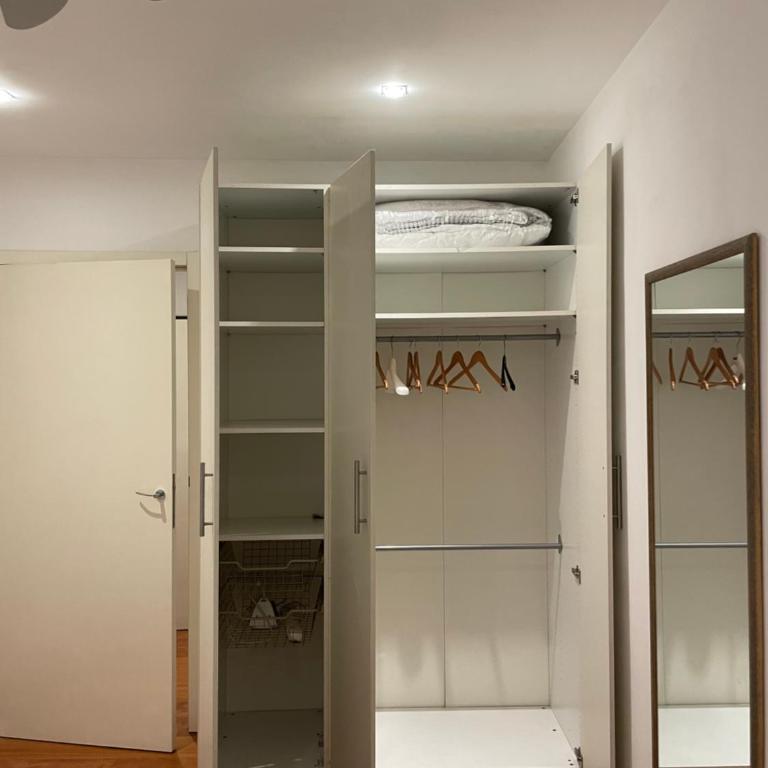 Rialto - One-Bedroom Apartment - 21