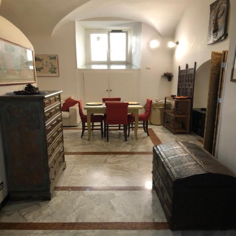 Elly's Loft - One-Bedroom Apartment - 19