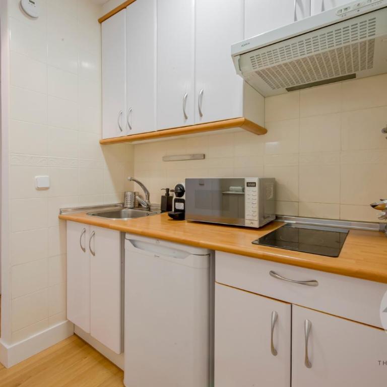 Tu balcón en Madrid para 3, Carretas 25 - Apartment - 15