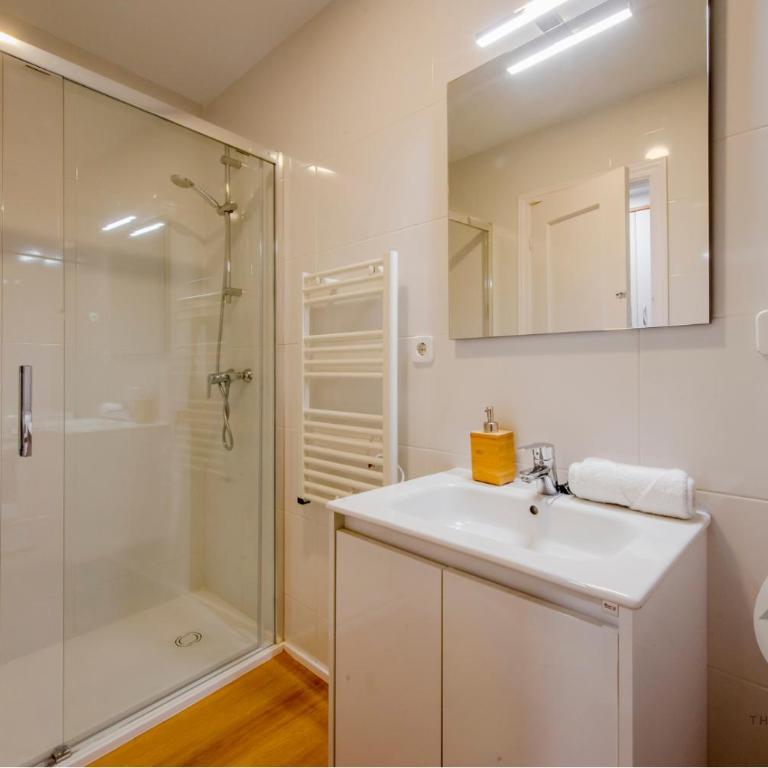 Tu balcón en Madrid para 3, Carretas 25 - Apartment - 5