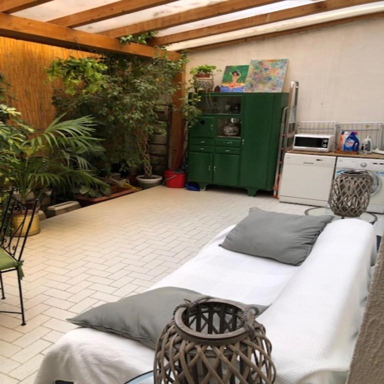 Elly's Loft - One-Bedroom Apartment - 49