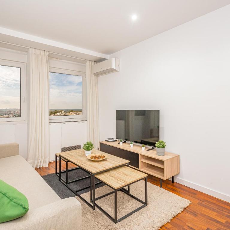 Plaza España Superb Views - One-Bedroom Apartment - 4