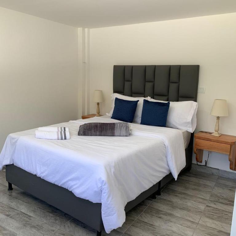 Destino Real - Habitación Estándar - 1 cama grande - 1