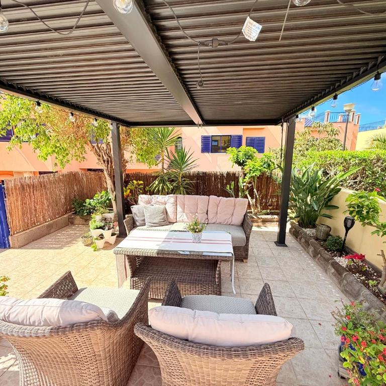 Cozy Corner Close to Beach, Golf and Shopping - Two-Bedroom House - 65