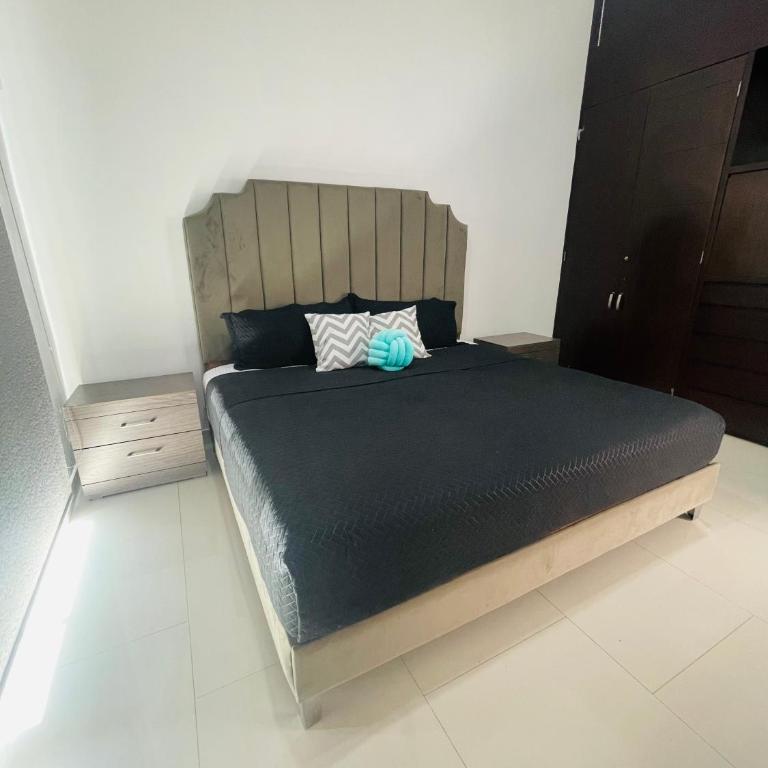 Casa No Vacante - Three-Bedroom House - 9