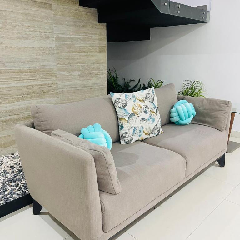 Casa No Vacante - Three-Bedroom House - 24