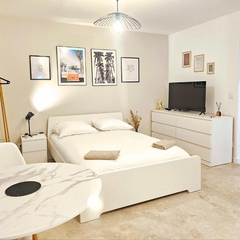 Rise Studio in city center of Marseille at Vieux-Port and Opera - Apartment - 10