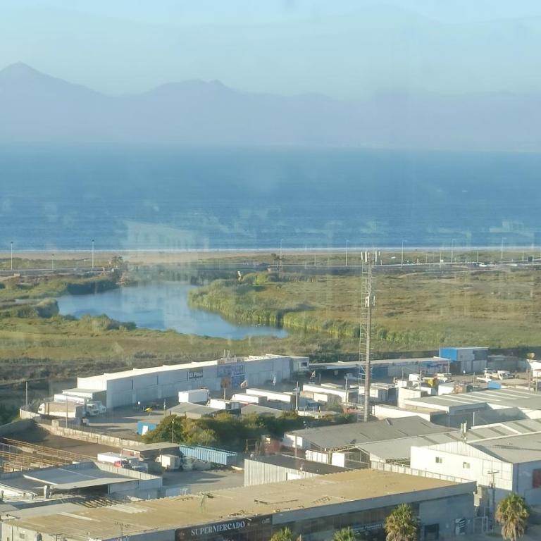 Departamento nuevo Santa Rosa del Mar, familiar, bien iluminado y cerca de todo, con estacionamiento gratis - Apartamento de 3 dormitorios - 35