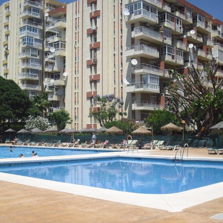 Precioso apartamento en Benalmádena, piscinas, recep 24 horas - Apartamento de 1 dormitorio - 8
