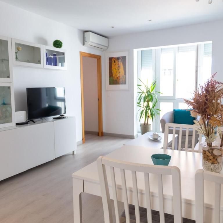 El Embrujo de La Caleta by Gades Gestión - Apartamento de 3 dormitorios - 7