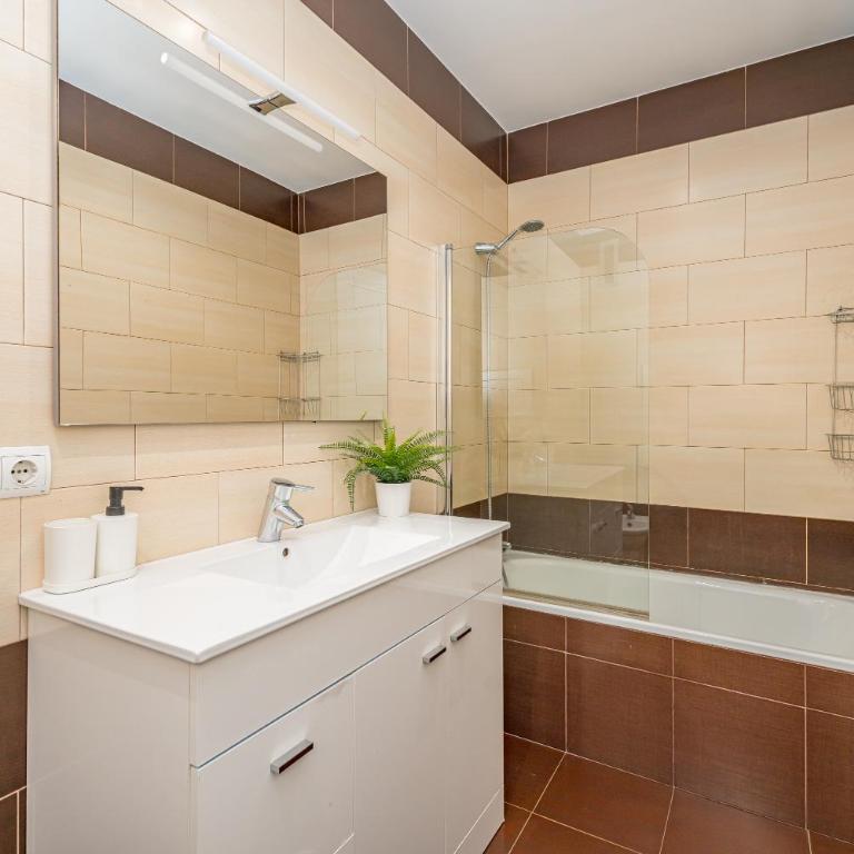 Plaza España Superb Views - One-Bedroom Apartment - 21