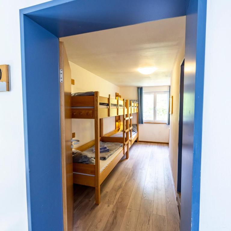DJH Jugendherberge Oberstdorf - membership required - Mitgliedschaft erforderlich! - Vierbettzimmer - 3