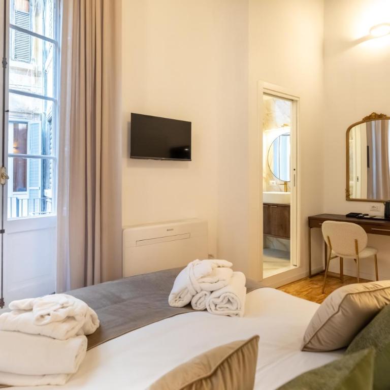 Amelie Suite Trevi - Camera King con Balcone - 20