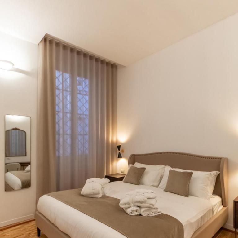 Amelie Suite Trevi - Camera King Superior - 3