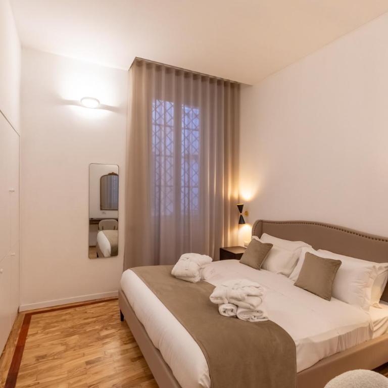 Amelie Suite Trevi - Camera King Superior - 13