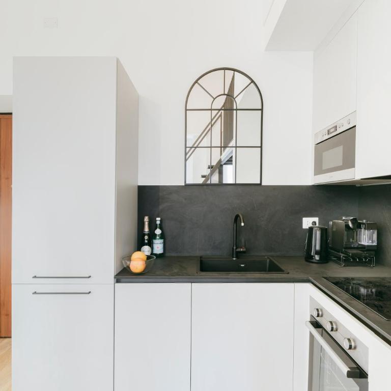 Casa in Palazzo Liberty - Centrale e Ben collegato - Appartamento con 1 Camera da Letto - 5