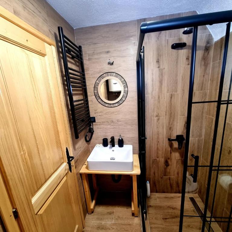 Mountain house - Two-Bedroom House - 22