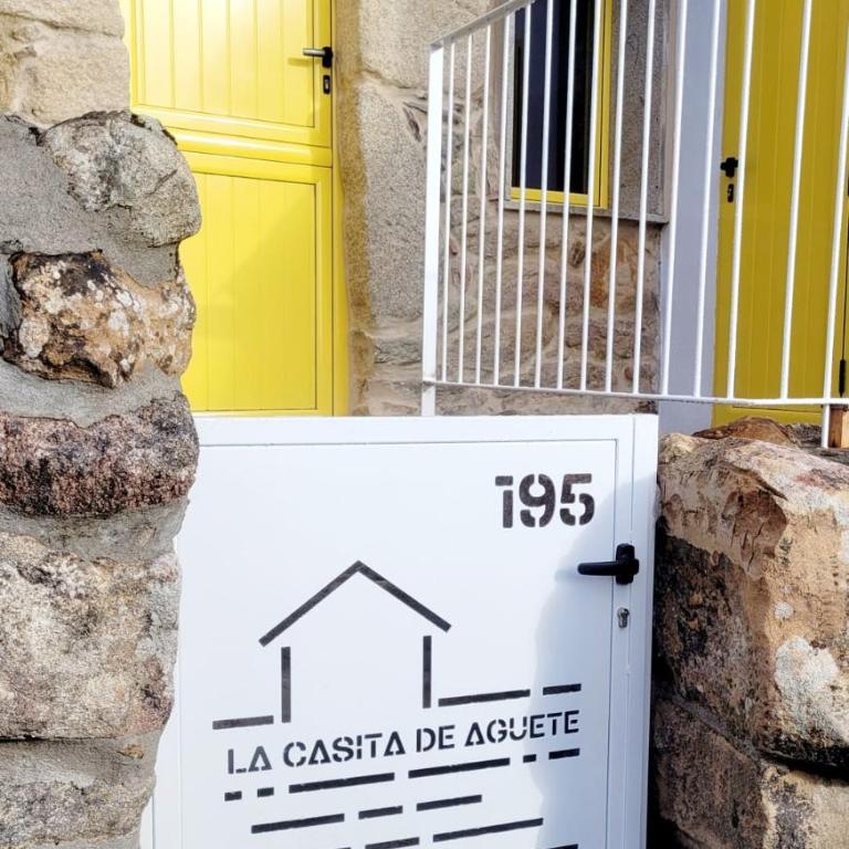 La Casita de Aguete - One-Bedroom House - 13