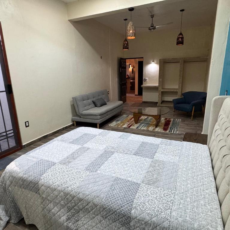 Casa Tatich Bacalar - Double Room with Private Bathroom - 3