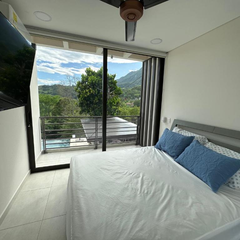 Casa de lujo en villeta - Five-Bedroom House - 8