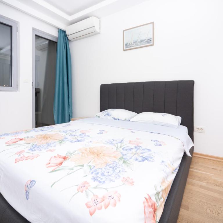 City center lux 2bdr apt with garage - Apartman sa 2 Spavaće Sobe - 9