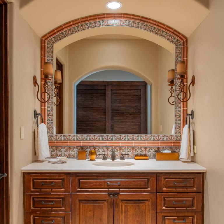 Villas Del Mar Fully Staffed and access to Golf & Palmilla Dunes Club - Deluxe Villa - 8