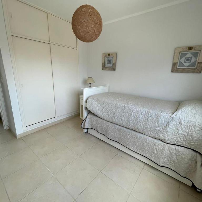 Cómodo a metros de la playa - Apartamento de 2 dormitorios con balcón y vistas al mar - 7