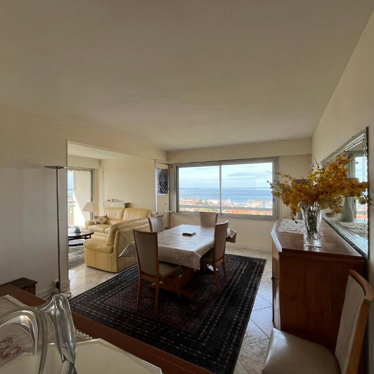 Appartement spacieux avec vue imprenable, parking privé - FR-1-319-374 - Appartement (4 Adultes) - 5