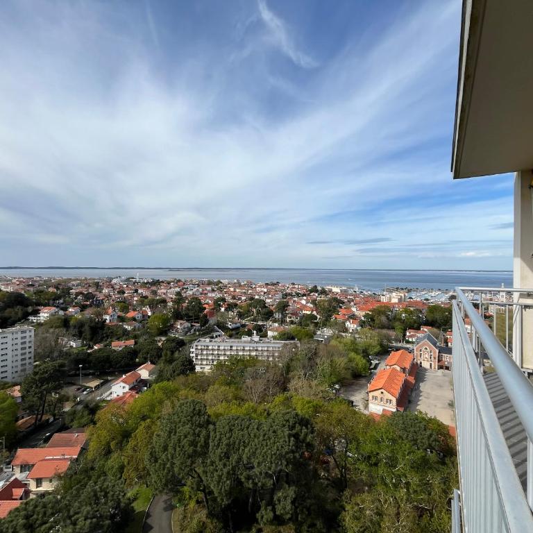 Appartement spacieux avec vue imprenable, parking privé - FR-1-319-374 - Appartement (4 Adultes) - 18