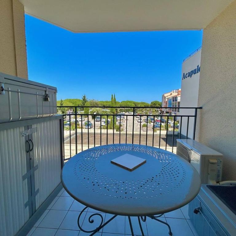T2 Cabine Climatisé avec Parking à Argelès-sur-Mer - FR-1-388-231 - Appartement - 3